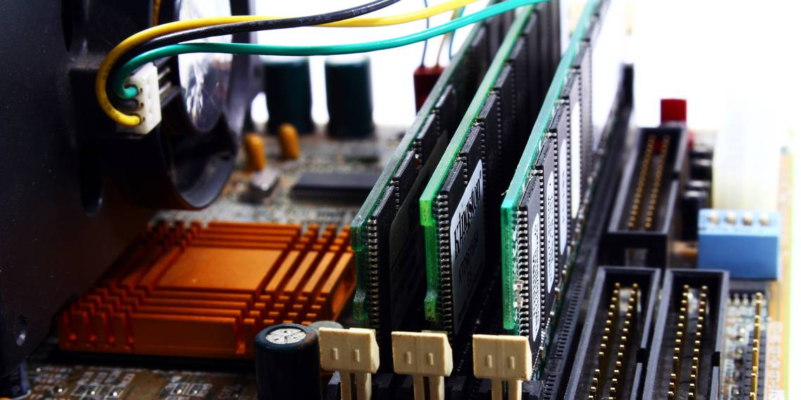 detect hot-plugged CPU and RAM in VM